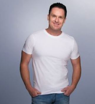 Desmond Wells Web